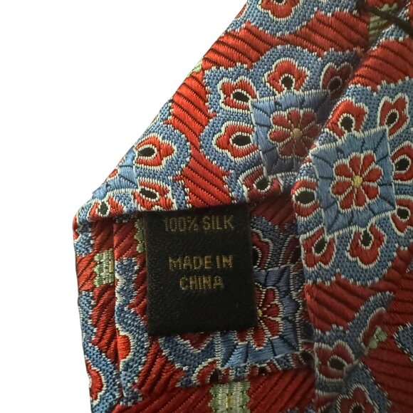 Jos A Bank Reserve Mens 100% Silk Floral Medallion Necktie Red Blue - Picture 4 of 7